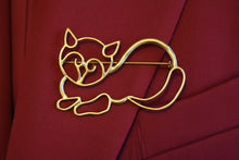 Load image into Gallery viewer, Loafing cat
