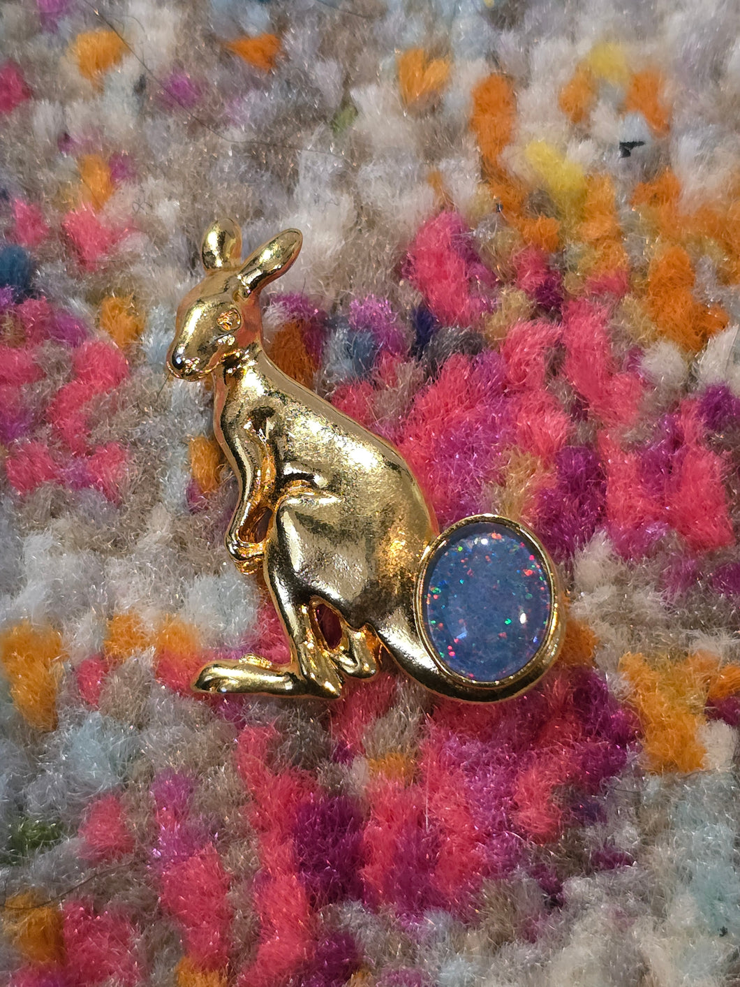Kangaroo opal brooch