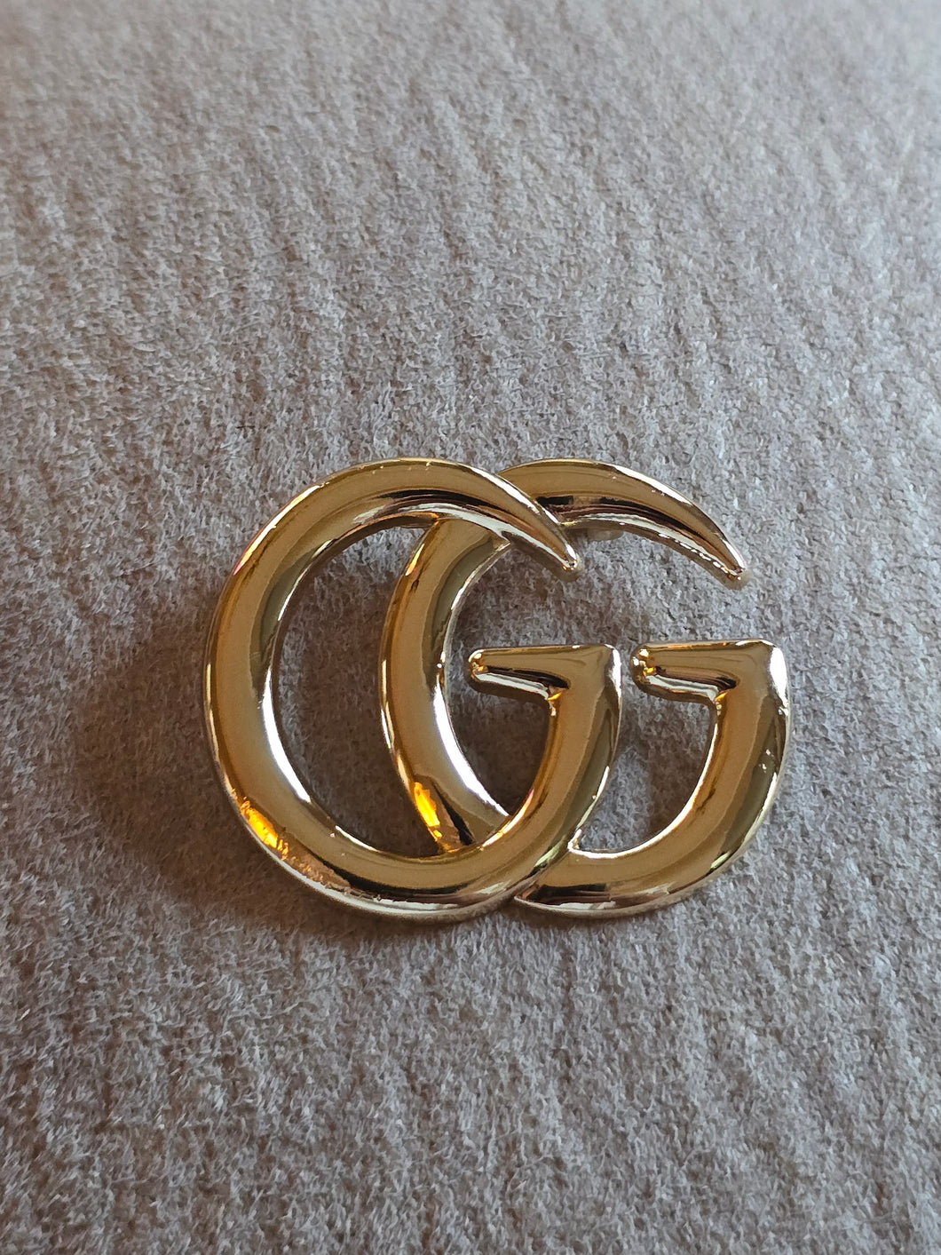 Gucci brooch